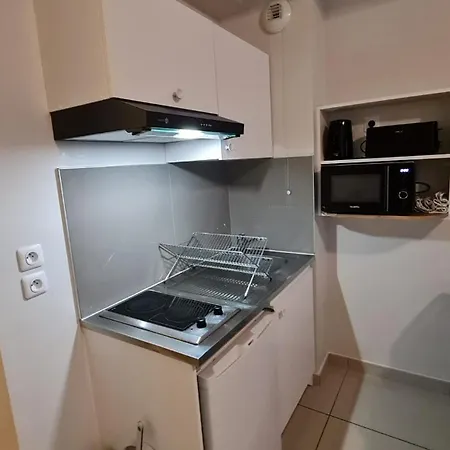 Cozy Nest Paris 30 Min Appartement *